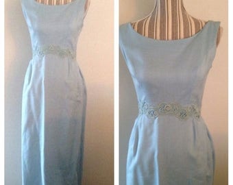 Anniversary Sale Absolutely Gorgeous Vintage Robins Egg Blue Linen Dress