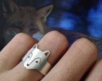 wolf in adjustable ring, adjustable wolf ring in silver, adjustable wolf ring in silver