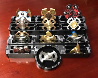 The Collector - fidget spinner stand