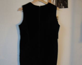 little black velvet dress