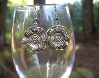 Earrings Tibetan style round