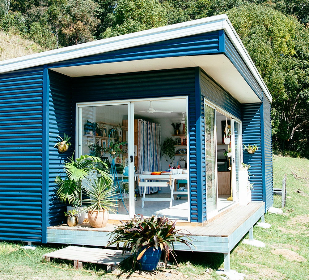 Solar-powered studio, exterior