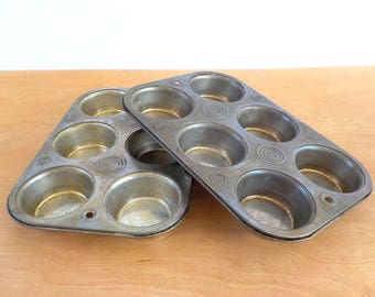 Vintage Muffin Tin Pair • Vintage Pair of 6 Hole Muffin Tins • Vintage Bulls-eye Tins