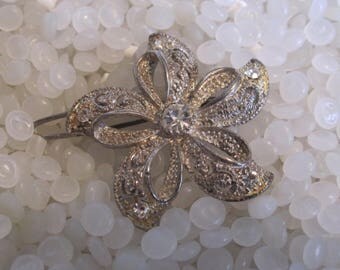 vintage barrette beautiful TINY rhinestones flower