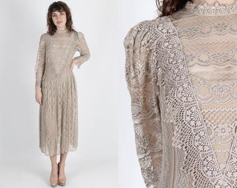 White lace 80s dress style White lace 80s dress style