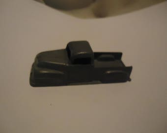 Vintage Tootsietoy Ford Green Pickup Truck, collectable, USA