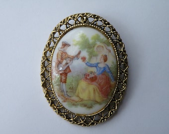 Gemex reproduction of famous painted porcelains brooch pendant.