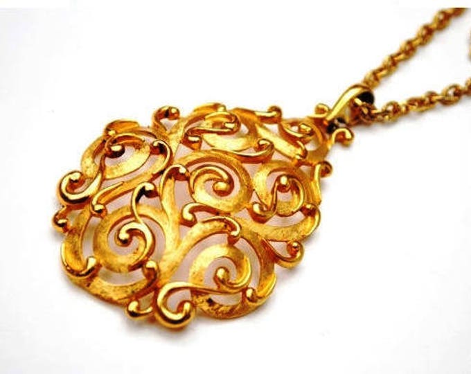 Crown Trifari necklace - Domed Pear shaped Pendant - Gold filigree - Mid century Vintage Jewelry