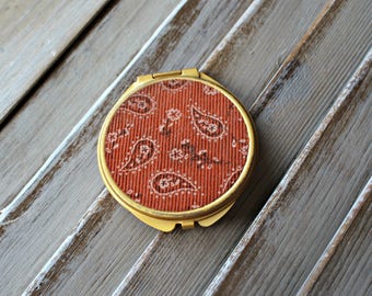 Compact mirror.