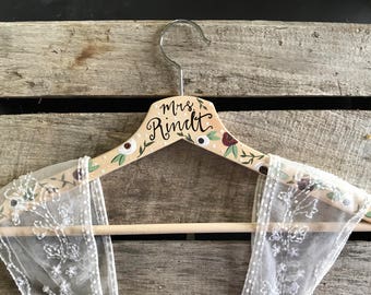 Wedding Dress Hanger, Bridal Hanger, Hand Painted Hanger, Wedding Decor, Bridesmaid Gift, Bridal Shower Gift, Bridal Photography, Photo Prop