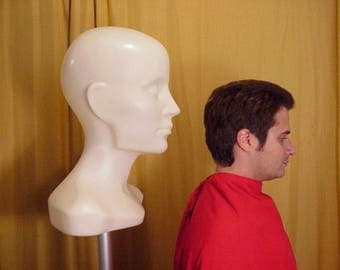 Giant Plastic Art Heads Transform into Mannequins, Lights, Planters, Art Objects, Display Forms, Creative Sculpture
