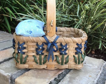 Texas Bluebonnet Pincushion/Mending/Sewing Basket Made in Texas Quilters Basket Seamstress Basket Texas Basket Handwoven Basket