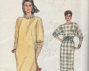 Very Easy Vogue 8565 Misses' Dress Size (8-12) UNCUT