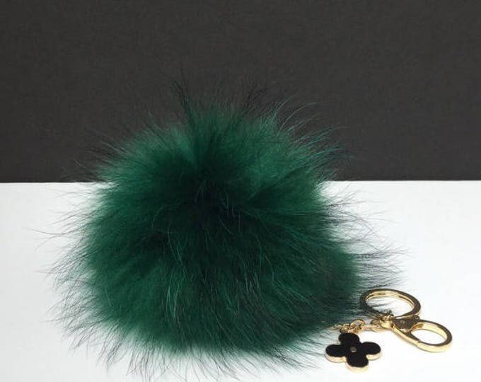 Fur Pom Pom keychain luxury bag charm pendant clover flower keychain keyring in deep forest green with natural dark tips
