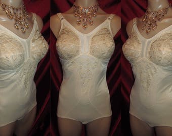 girdle body shaper 38/USA 16/Au B cup
