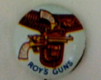 Vintage Roy Rogers/1953 Roy Rogers Pinback Button/ Roys Guns/Post cereal/Cowboy Collectable