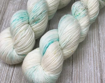 Linens on the Line - Sweet Sock- Indie Sock Yarn, Indie Dyed Yarn, Speckled Sock Yarn, Hand Dyed Yarn, Sock Yarn, Indie Speckled Yarn