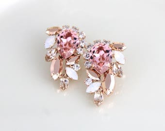 Rose gold earrings, Crystal Bridal earrings, Blush crystal earrings, Bridal jewelry, Wedding earrings, Wedding jewelry, Swarovski crystal