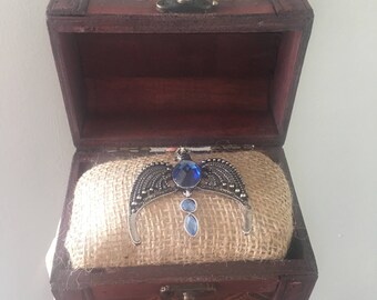 Harry Potter necklace rowena ravenclaw lost diadem necklace in mini wooden trunk hogwarts house gift for fan