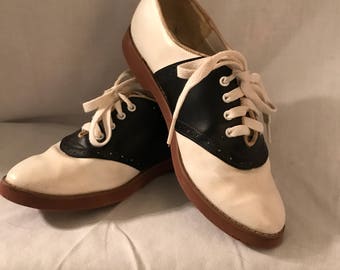 Vintage Saddle Shoes size 7