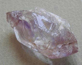 REAL AMETHYST One Piece Natural Crystal Rough Good Quality 100% Natural Wholesale Price New Arrival