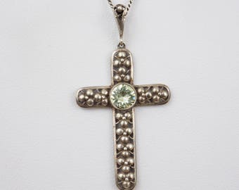 Beautiful necklace with cross pendant