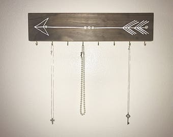 Jewelry organizer - Necklace holder - Necklace hanger - Medal holder - Key holder - Key rack - wall mount - arrow -