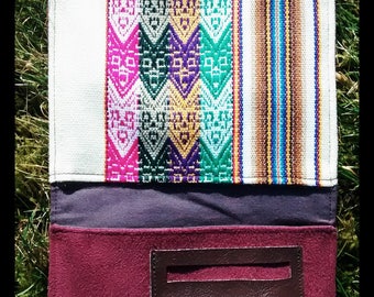 Tobacco pouch in plum