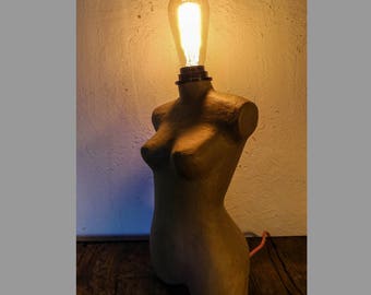 Cardboard bust filament bulb lamp