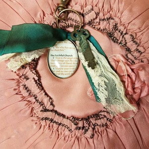 Buyer photo ninaruth, who reviewed this item with the Etsy app for Android.