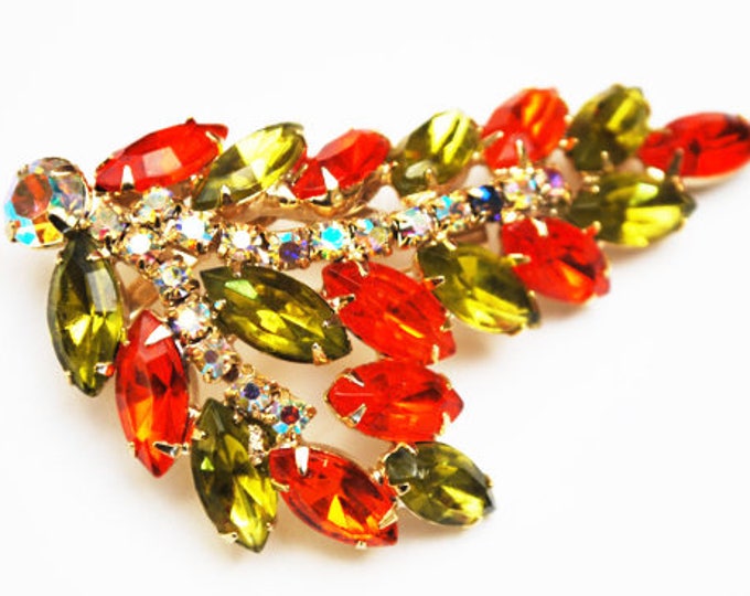 Rhinestone brooch earring set - Orange Green Crystal - Aurora Borealis - Clip on earring - Mid century Jewelry set