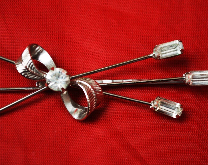 Rhinestone hair clip - silver bling flower barrette - floral bobby pin - Wedding bride