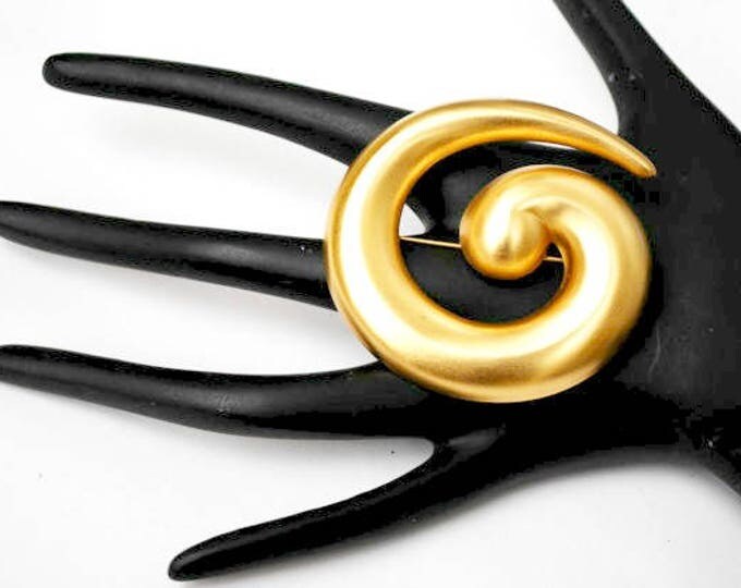 Monet Swirl Brooch - Yellow gold metal - Modern modernistic - signed jewelry Pin