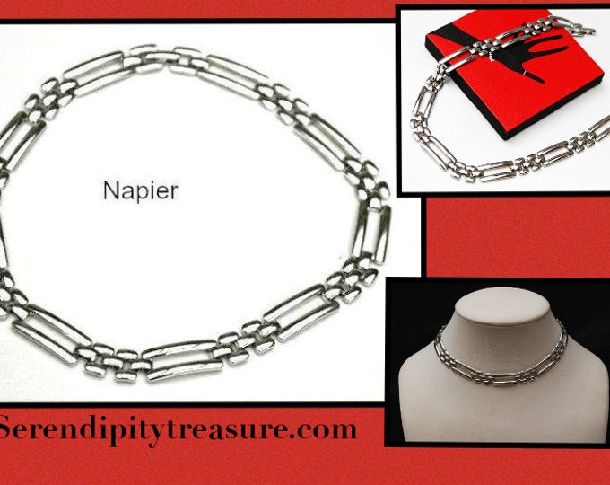 Silver link Necklace - Napier signed - Collar choker Necklace