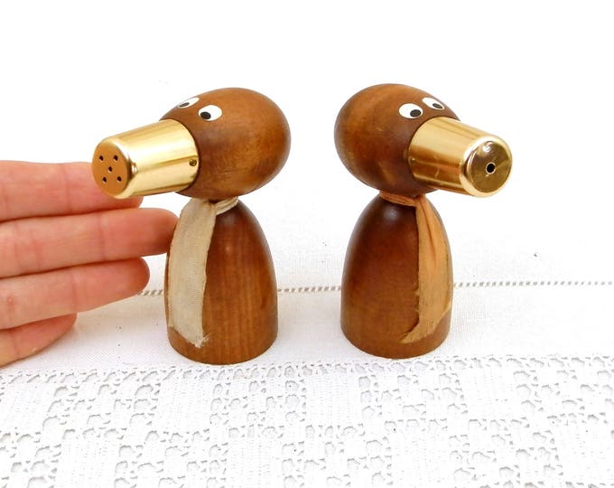 Pair of Vintage Squeaking Teak Mid Century Modern Novelty Salt and Pepper Shakers, Retro 60s Musical Wooden Tableware, Phonic Wood Cruet Set