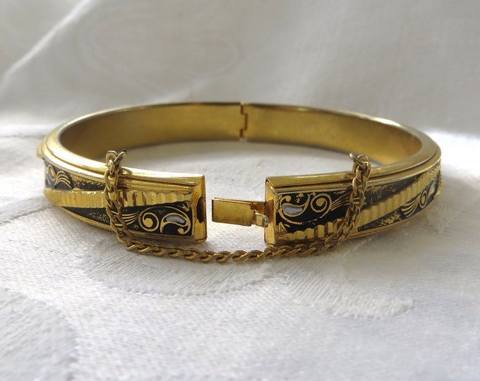 Damascene Bangle Bracelet, Hinged Bangle, Black Gold Red , 1970s Asian Inspired, Vintage Jewelry