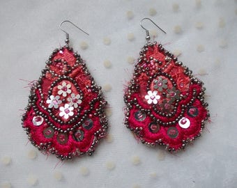 Threaded Lee Gold Drop Earrings in Coral Illusion main image 0