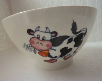Bol petit déjeuner, céréales, en porcelaine décor "le mouton" et "la vache"