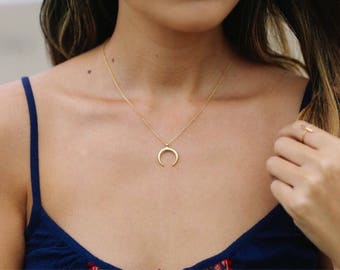 Gold Double Horn Necklace / Dainty Horn Choker Necklace / Gold Horn Necklace / Crescent Moon Layering Necklace / Boho Necklace / Bridesmaid
