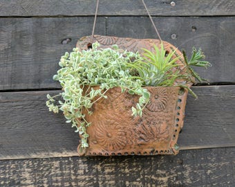 Ceramic wall pocket, succulent planter, wall planter, air plant holder, hanging planter