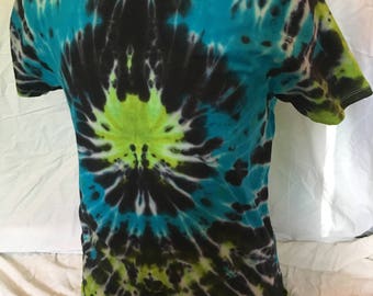 colorful tie dye men's shirt, size XL extra long