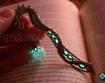DRAGON BOOKMARK Glow in the Dark