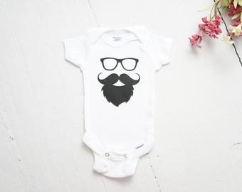 Beard and Glasses Baby ONESIE®, Baby Shower Gift, Baby Outfit, Baby Boy Onesie, Coming Home Outfit, Baby Gift, Funny Onesie, Nursery Decor