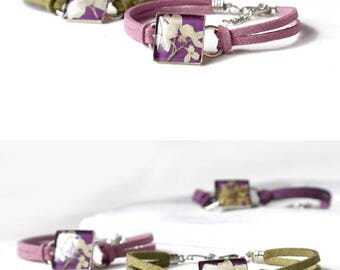 Charm bracelet Purple wedding gift for bridesmaid present for her birthday Bracelet stack with flower pressed Lilac bracelet violet jewelry
