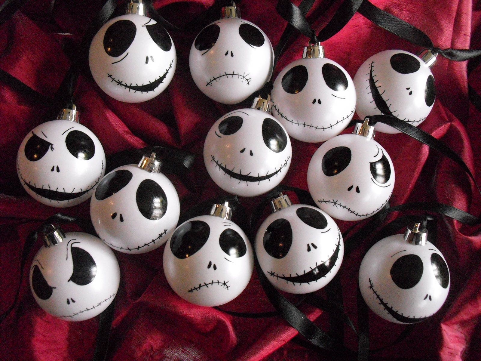 Set of 9 Jack Skellington ornaments baubles white iridescent