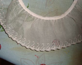 Vintage embroidered organdy collar mounted on garment