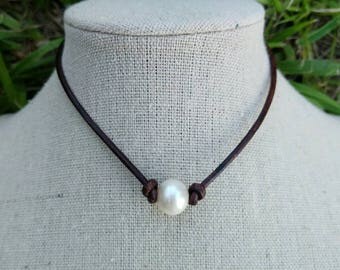 Pearl choker - Brown leather choker - White pearl necklace - choker necklace - Genuine Pearl Leather Necklace - dark brown leather choker
