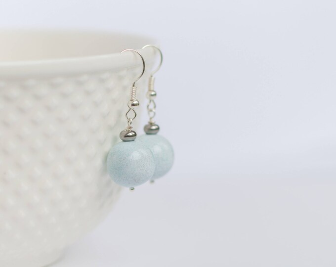 Light blue bridal earrings, Light blue earrings, Pale blue earrings, Light blue drop earrings, 14mm earrings, 14mm ball earrings, 8-18 mm