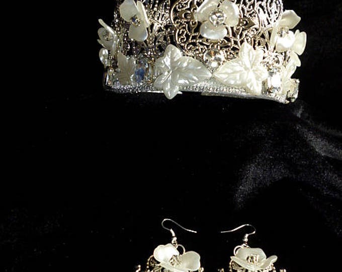 Silver Wedding Crown Earrings Pearl Flowers Delicate Jewelry Bridal Set Floral Pearl Headpiece rhinestone White metal Filigree bridal hair