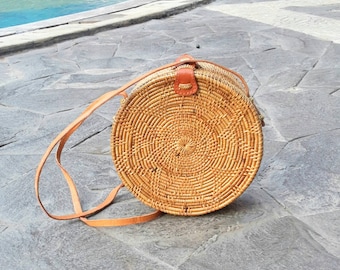 Bunga. Flower Ata Round Bag. Rattan bag. Wicker bag. Straw bag. Genuine leather bag. Natural bag. Organic bag.